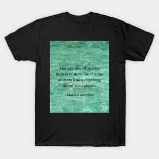 Marcus Aurelius: Value of Knowledge Over Numbers T-Shirt